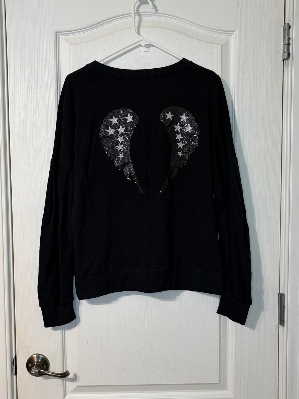 VENUS Black Star Wing Sweatshirt